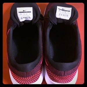 Nike women’s size 10 wide